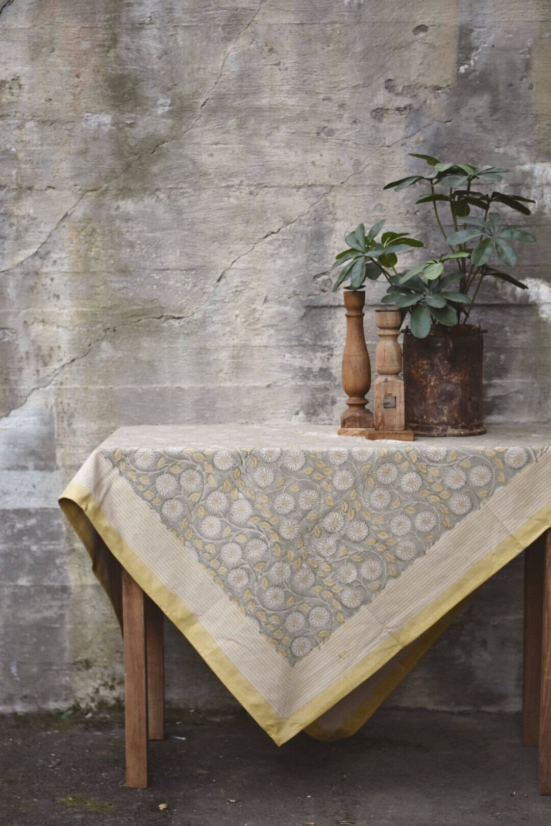 Tekstiler - bordbrikker, duker m.m